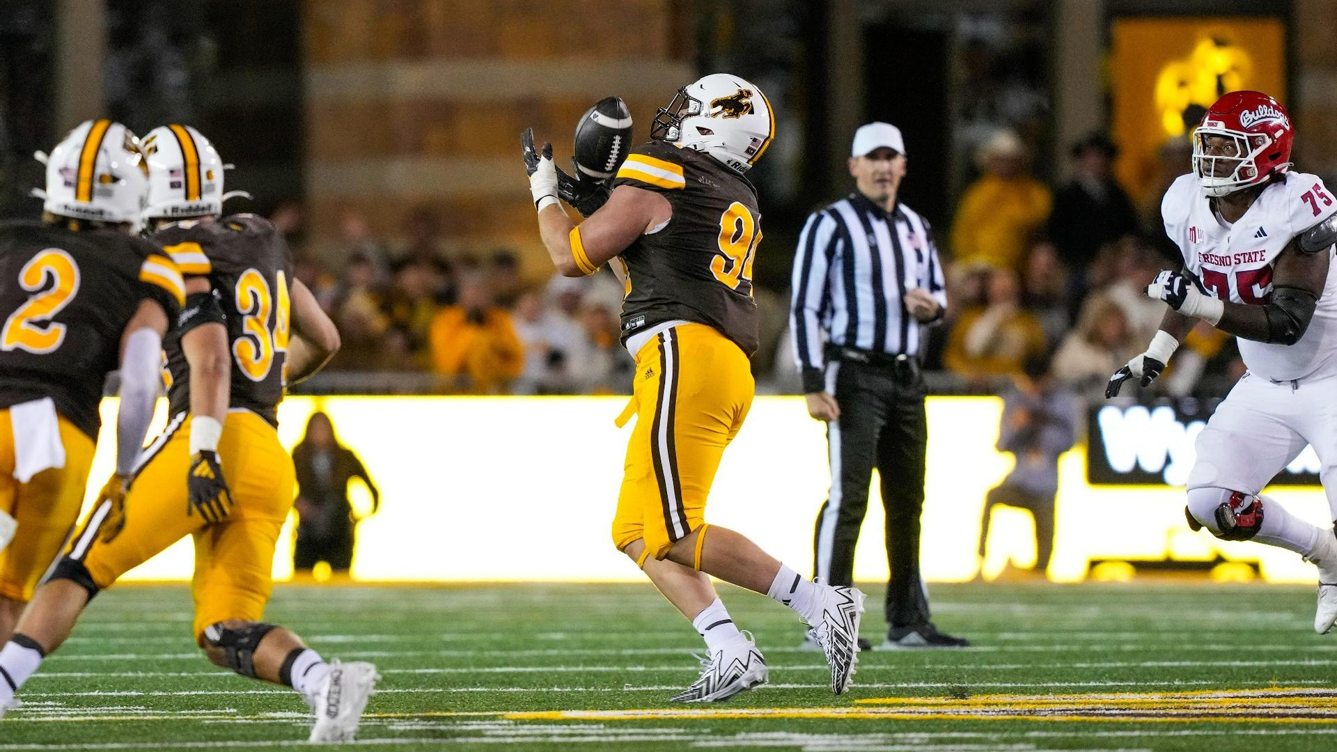 Wyoming Cowboys end Boise State Broncos' 14-game winning streak