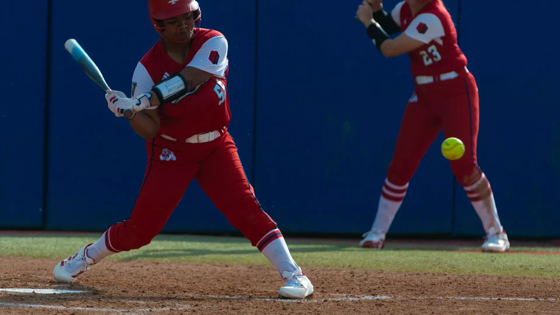 ‘Dogs split games on day two of the Mary Nutter Classic