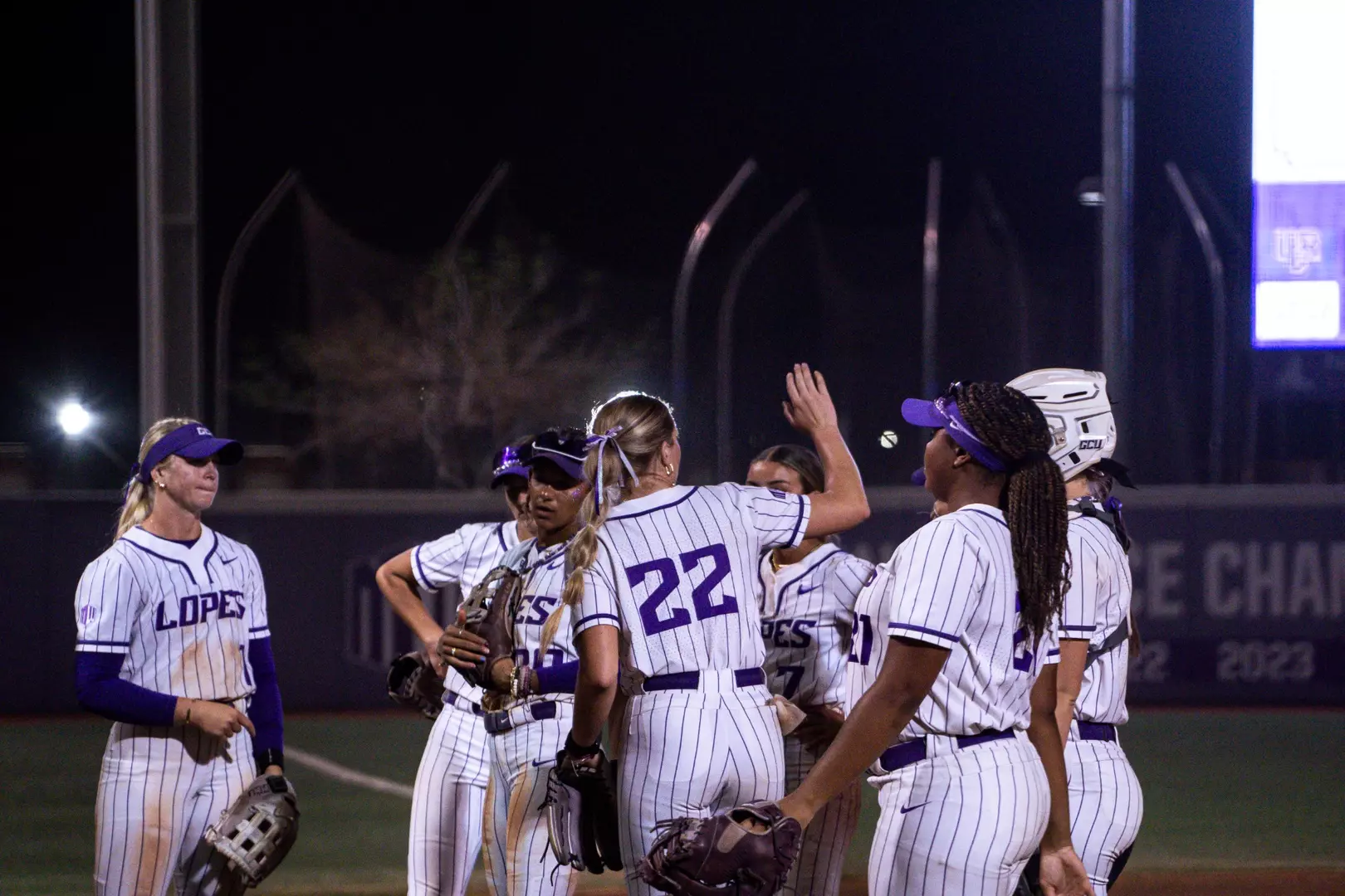 Pair of shutouts move Lopes to 21-0