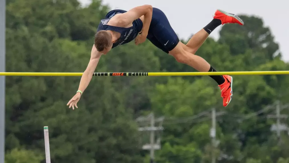 Logan Hammer Clinches Nationals Berth as Utah State Track & Field Performs at NCAA West First Rounds