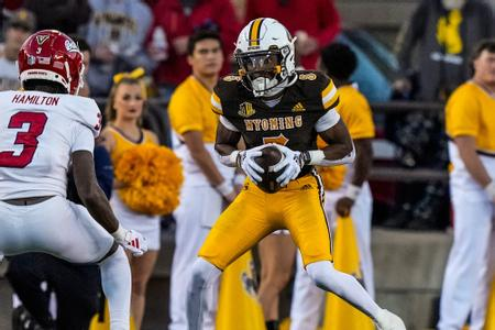 Ayir Asante to Play in Saturday’s Trillion Tropical Bowl College All-Star Game