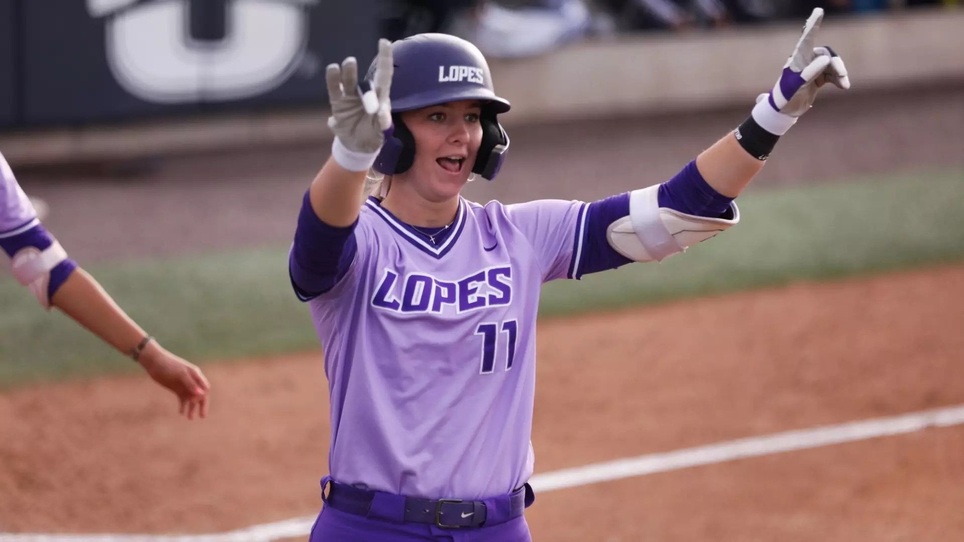 Ten-run 7th inning blows out Utah State