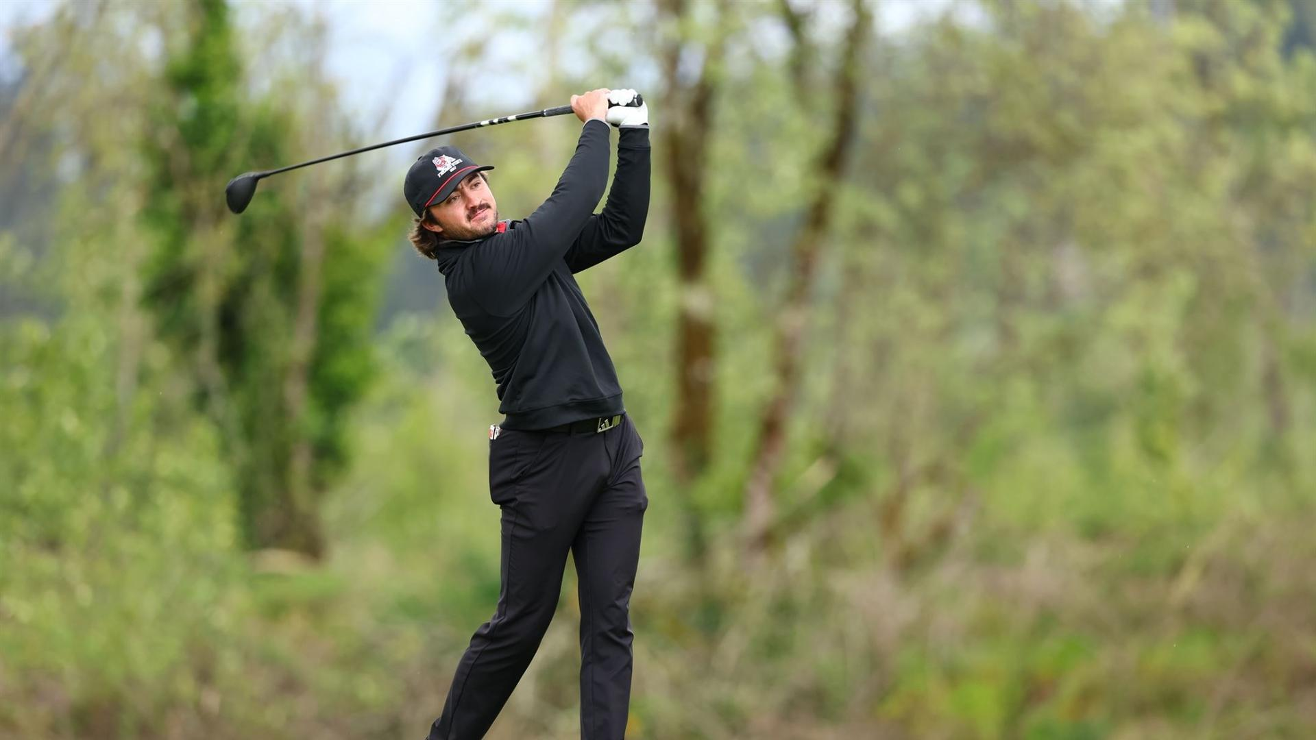 Manganello leads Fresno State through round one