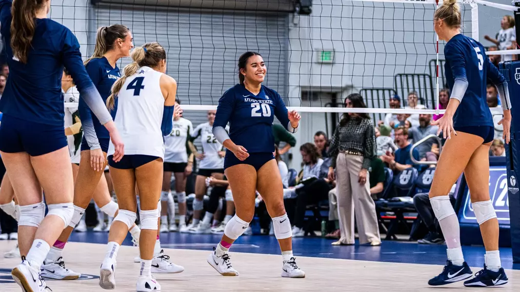 Utah State Volleyball’s Kaylie Kofe Earns AVCA All-American Honorable Mention