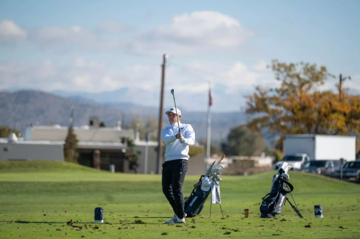 Pack shoots even par, sits seventh in Arizona