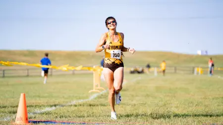 Simshauser Runs Program, Course Record, Cowboys Finish First at Wyoming Invite