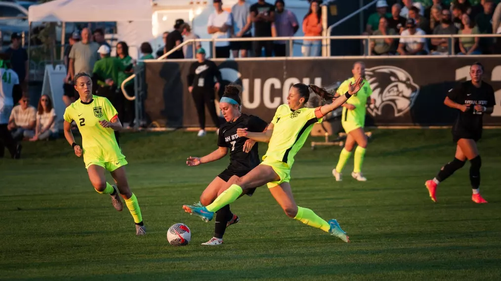 No. 11 Utah State Soccer Dominates at Utah Valley in 3-0 Win