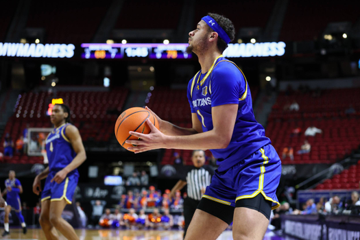 Spartans Upset Victory Leads to Spot in CU1 MW Men's Basketball Quarterfinals