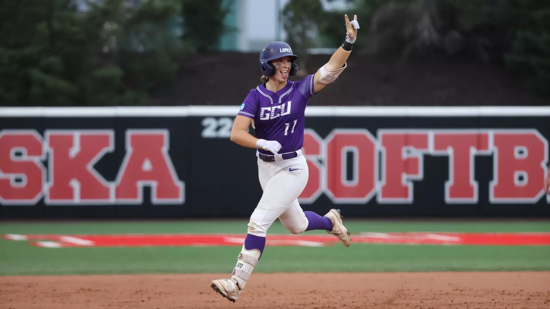 Cooper walk-off sends GCU to regional final