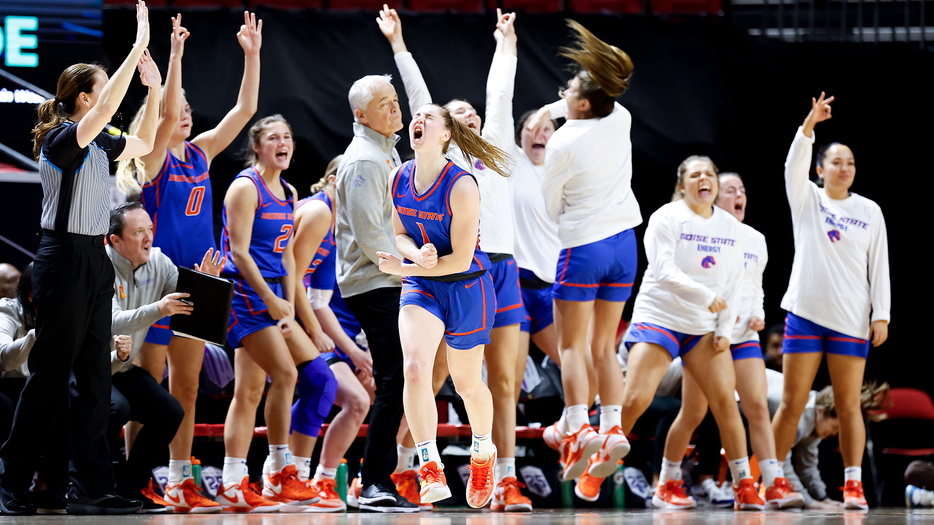 Boise State Edges Wyoming to Advance to MW Semifinals