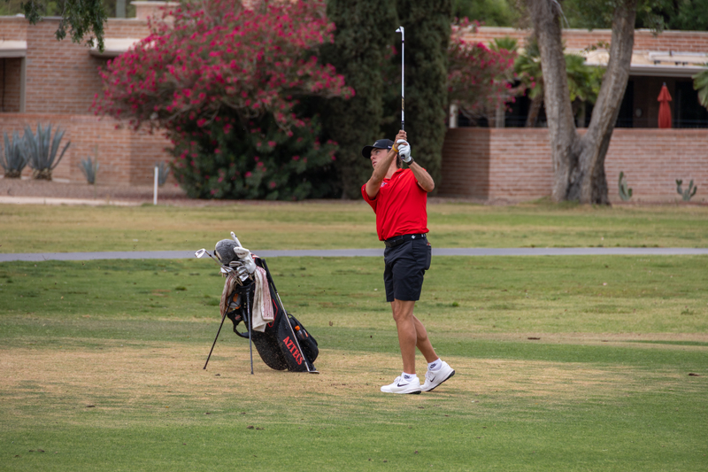 Aztecs Surge To Top, Cowboys In Pursuit After Blustery Round One In Tucson