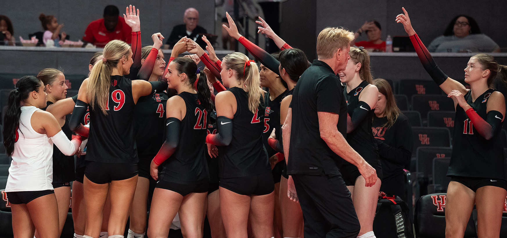 Aztecs Rally Past Oregon in Five-Set Thriller