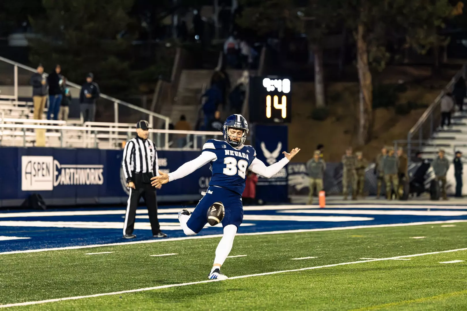 Bailey Ettridge named to Ray Guy Award Watch List