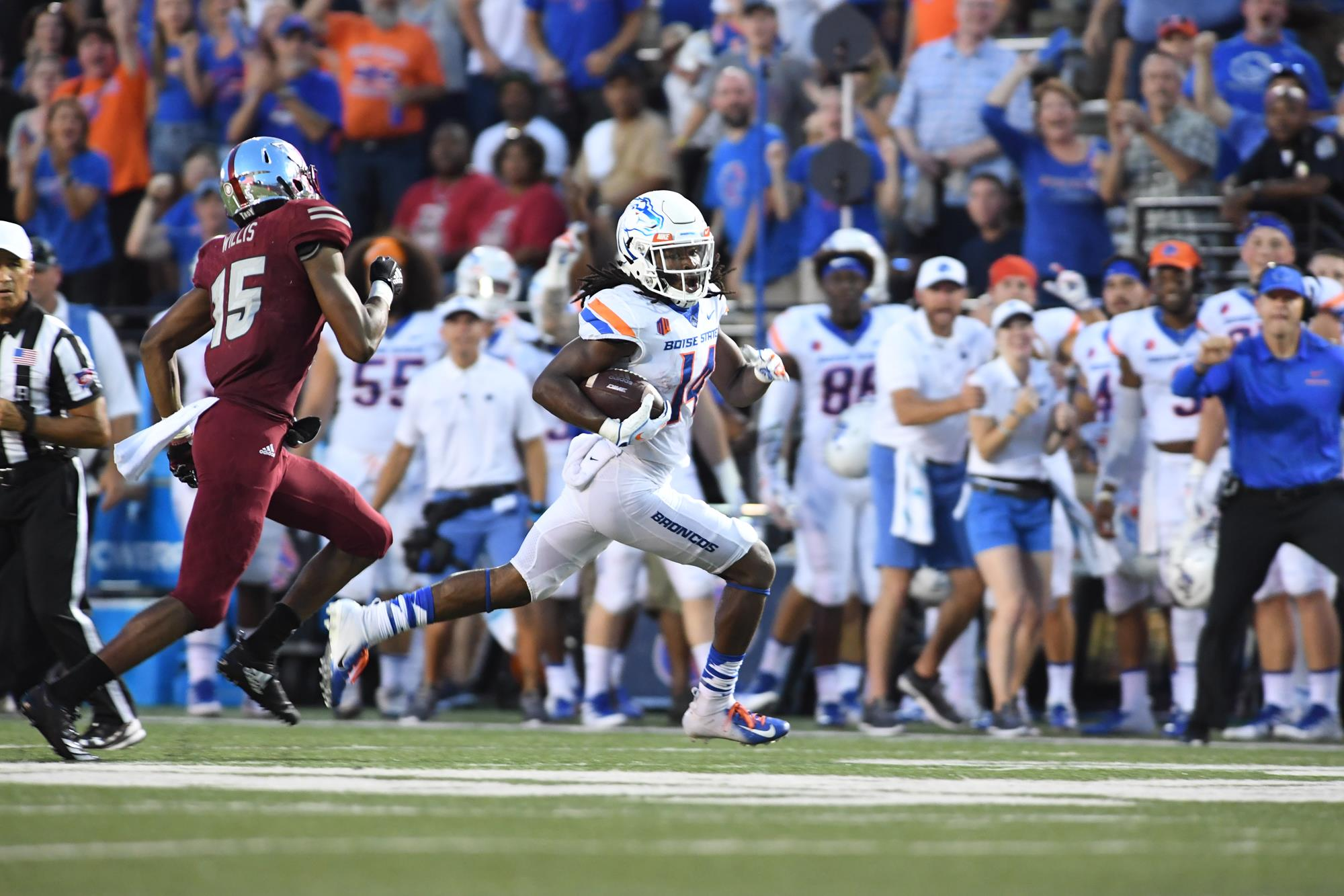 Boise State's Tyler Horton Named Bronko Nagurski Trophy National Defensive Player of the Week