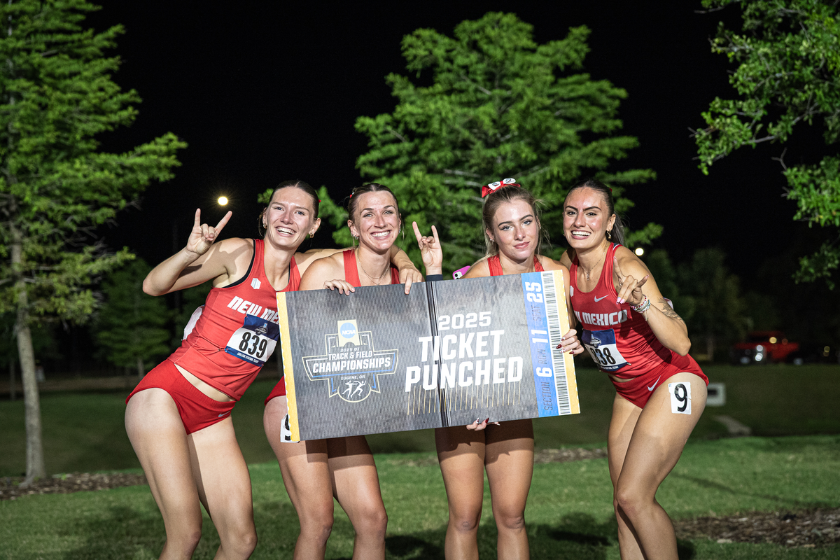 Lobos Conclude West Regionals With 11 National Qualifiers